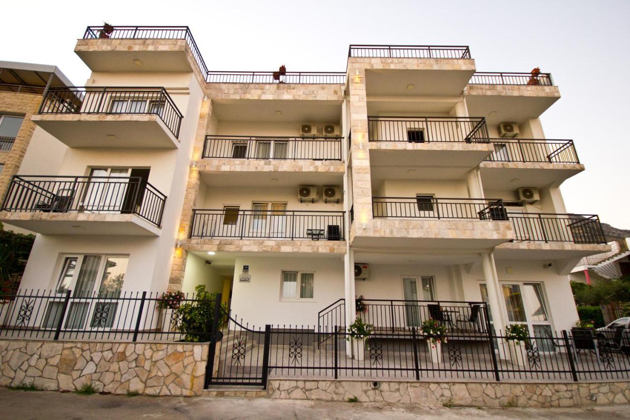 Apartments Saric Бар Екстер'єр фото