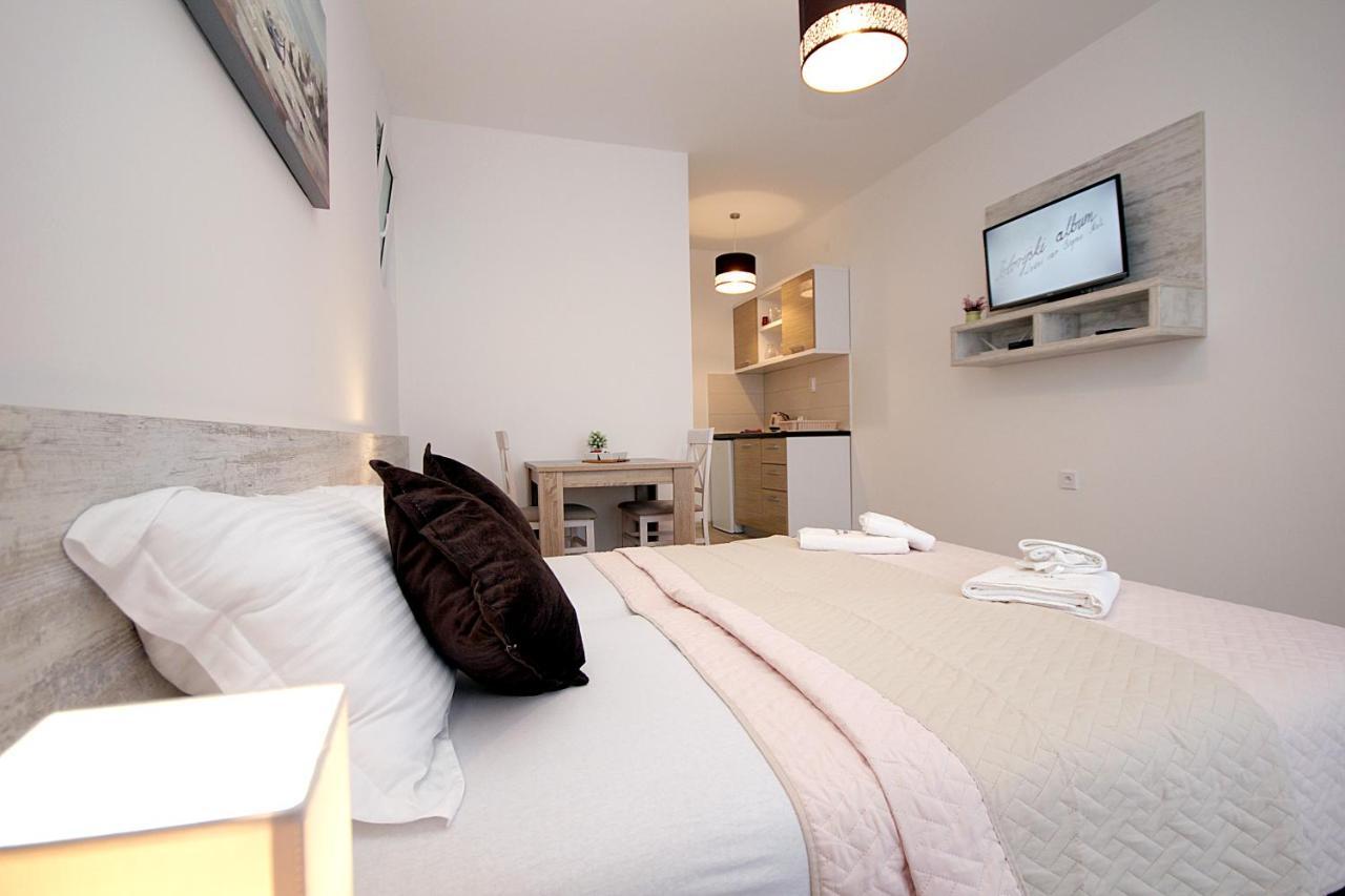 Apartments Saric Бар Екстер'єр фото