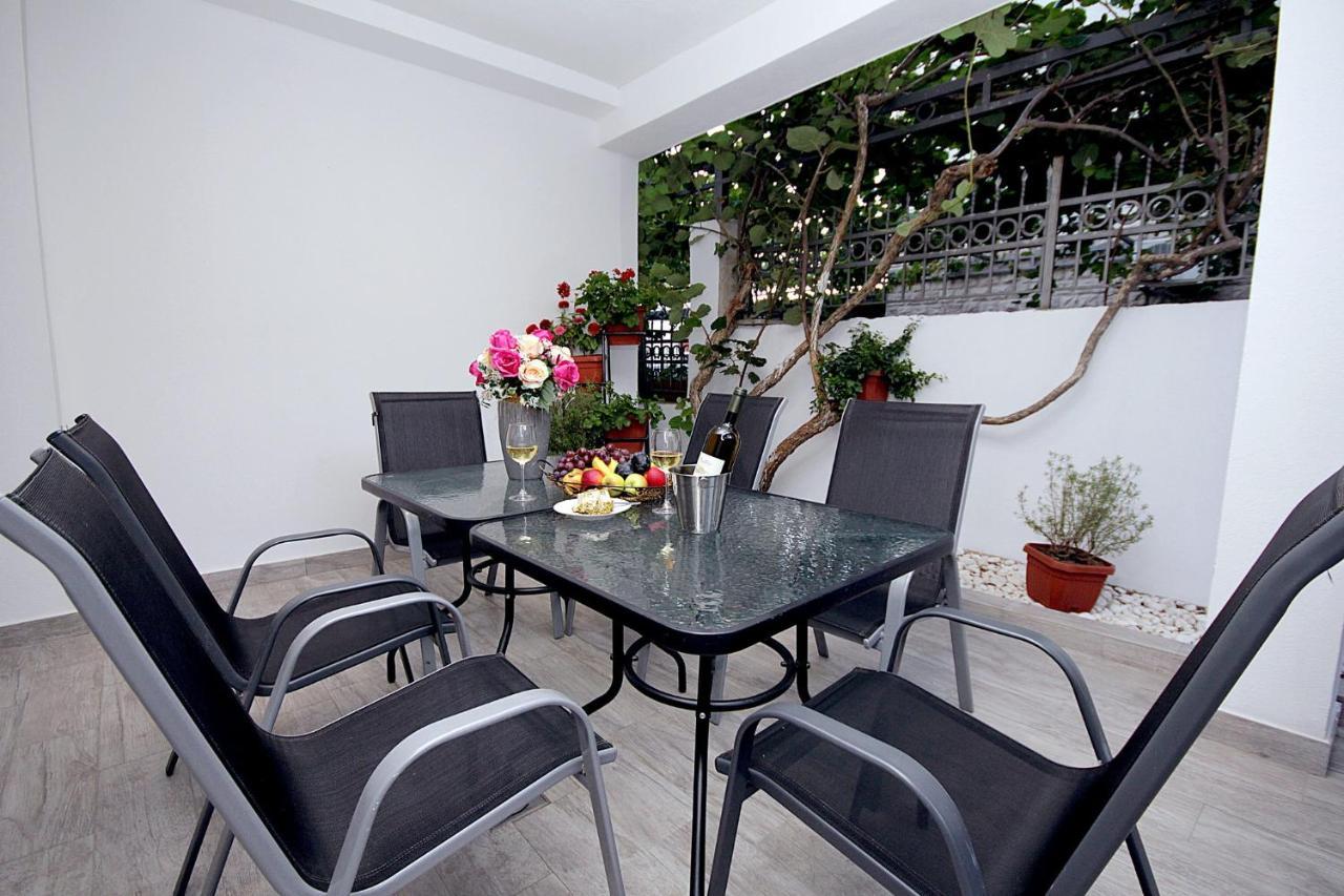 Apartments Saric Бар Екстер'єр фото