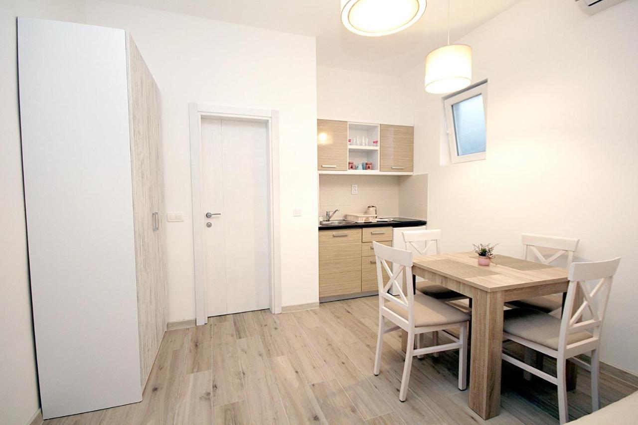 Apartments Saric Бар Екстер'єр фото
