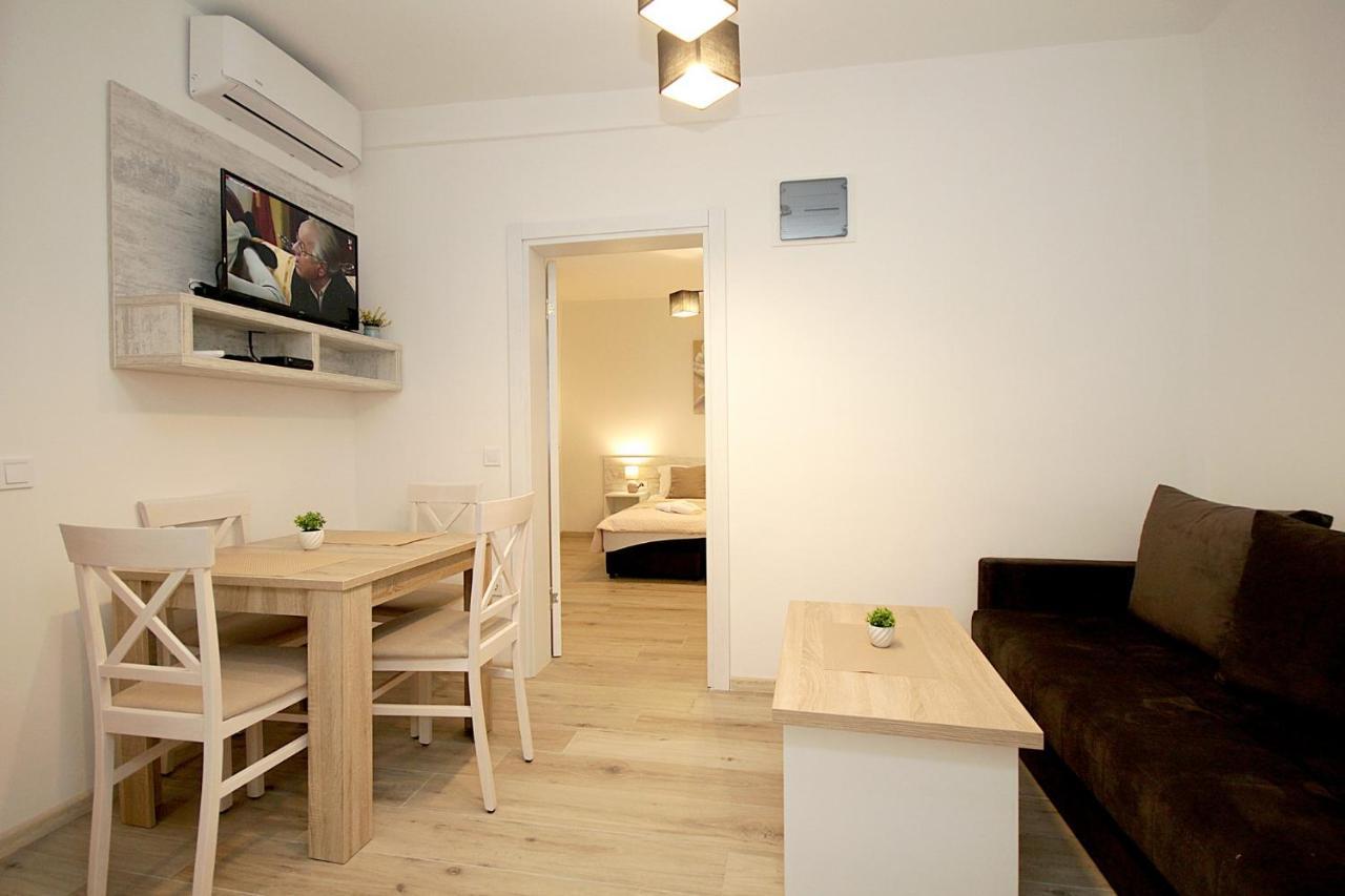 Apartments Saric Бар Екстер'єр фото