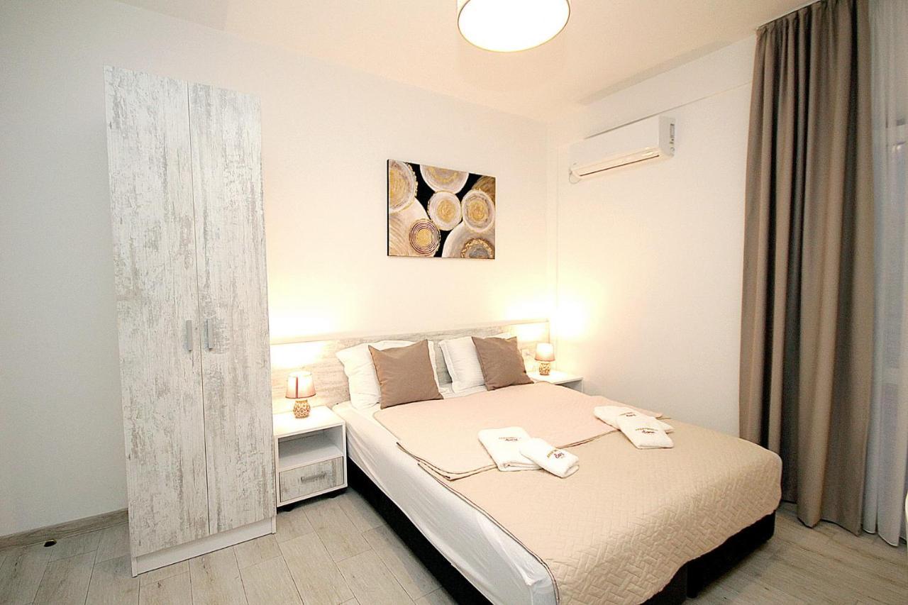 Apartments Saric Бар Екстер'єр фото