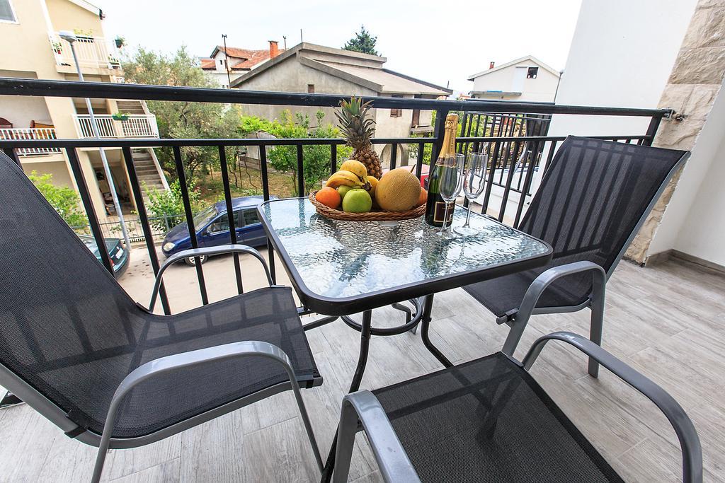 Apartments Saric Бар Екстер'єр фото