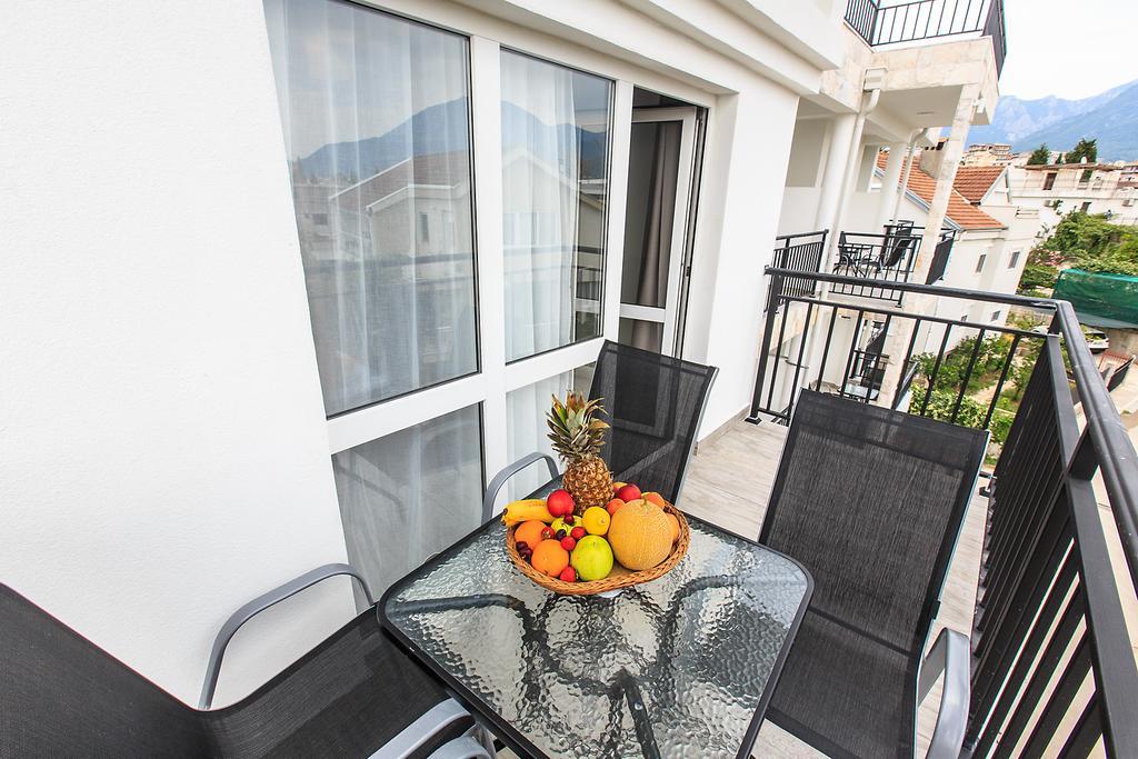 Apartments Saric Бар Екстер'єр фото