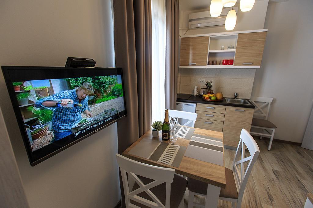 Apartments Saric Бар Екстер'єр фото